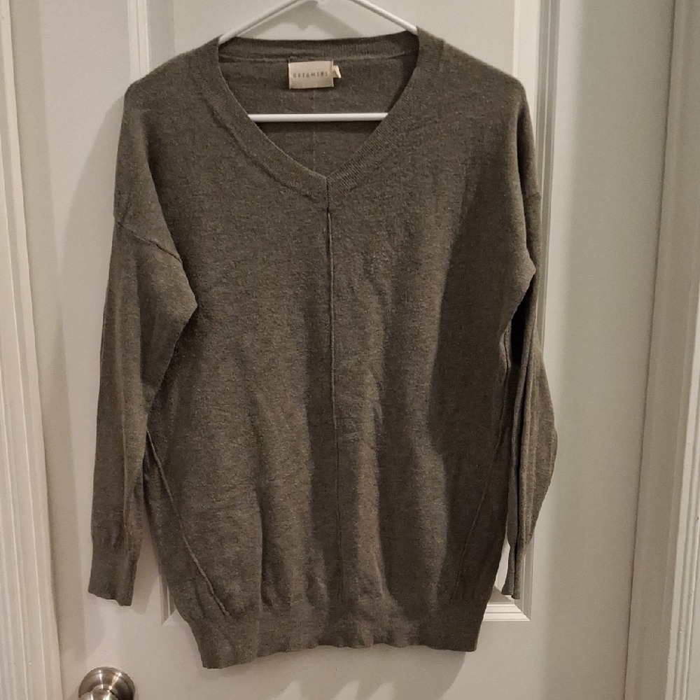 Dreamers Vibrant Women's Green V-Neck Sweater Size M